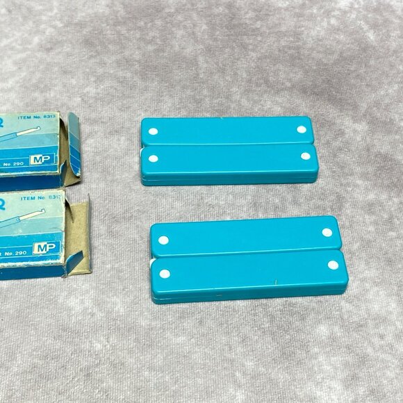 Vintage MP Foldable Plastic Hanger Set For Shirt and Coats White & Turquoise - Picture 2 of 9